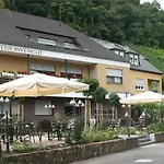 Erholung Mit Tal- Und Moselblick In Der Bruderschaft