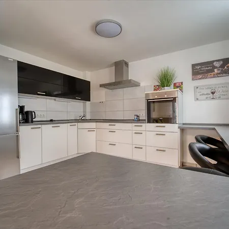 Erholung Mit Tal- Und Moselblick In Der Bruderschaft Apartamento Ensch
